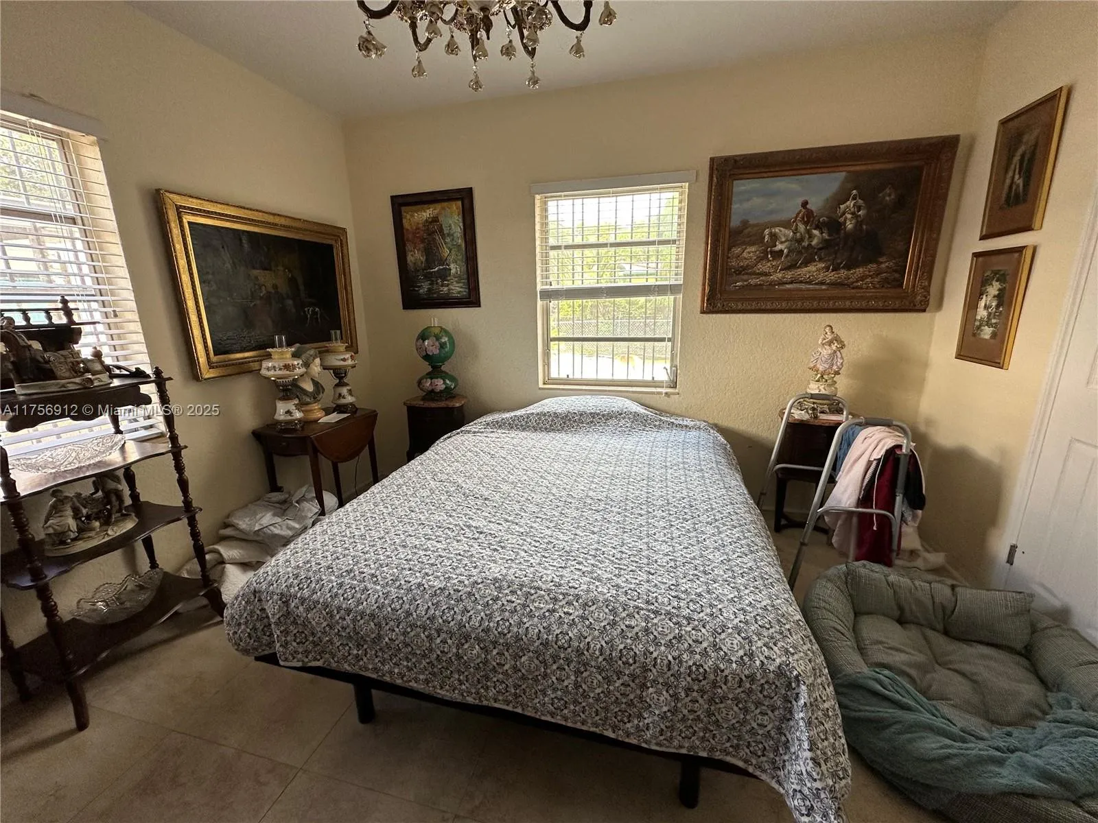 Miami, Florida 33145, United States, 2 Bedrooms Bedrooms, ,2 BathroomsBathrooms,Residential,Pending,82351