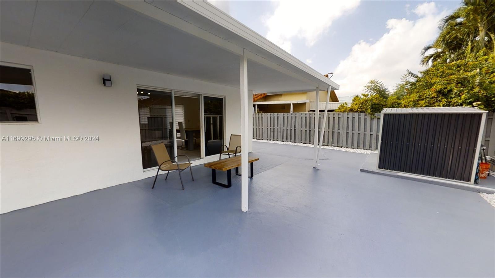 VILLA SEVILLA - Residential Lease
