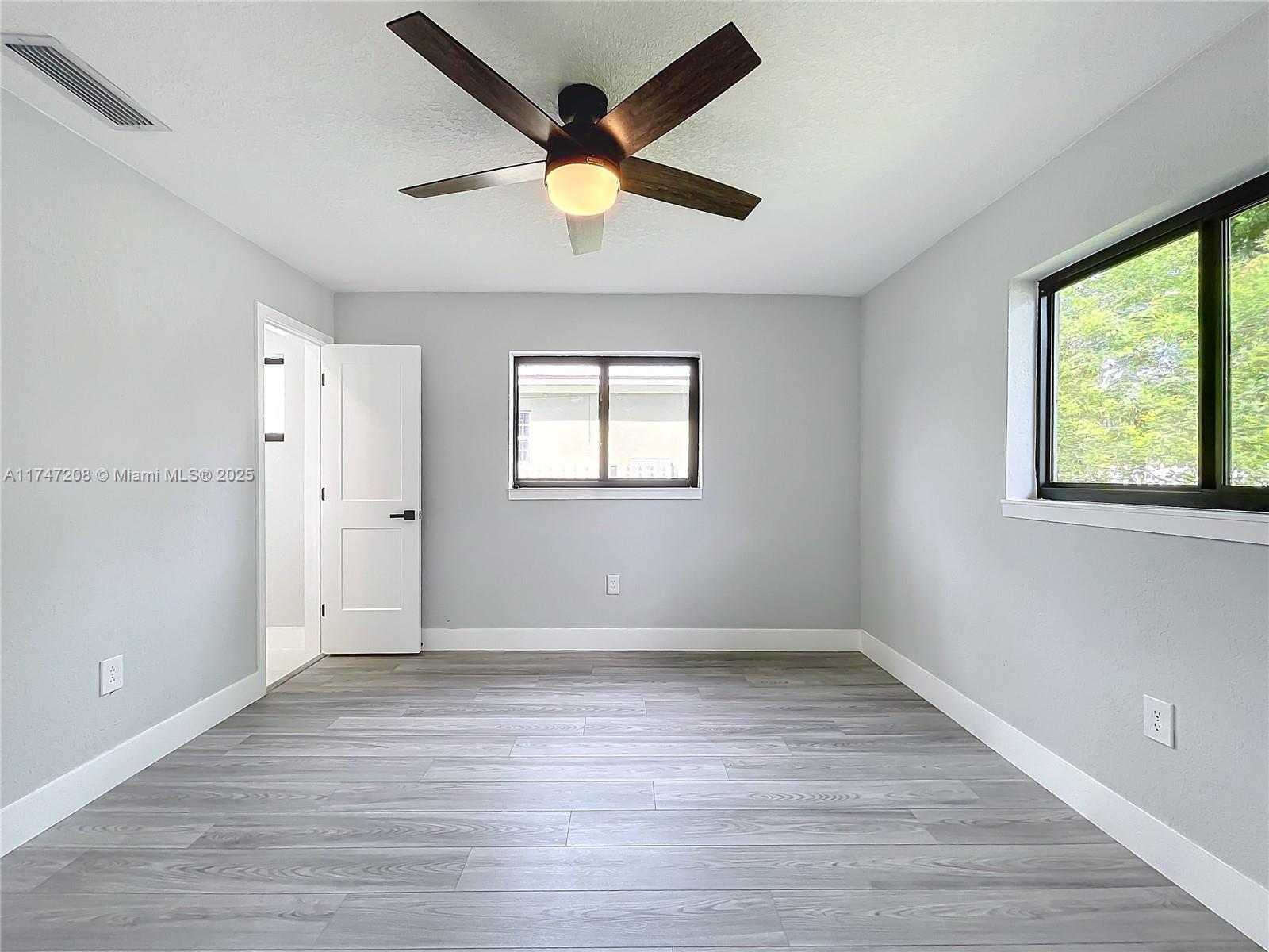 SEABOARD PARK - Residential