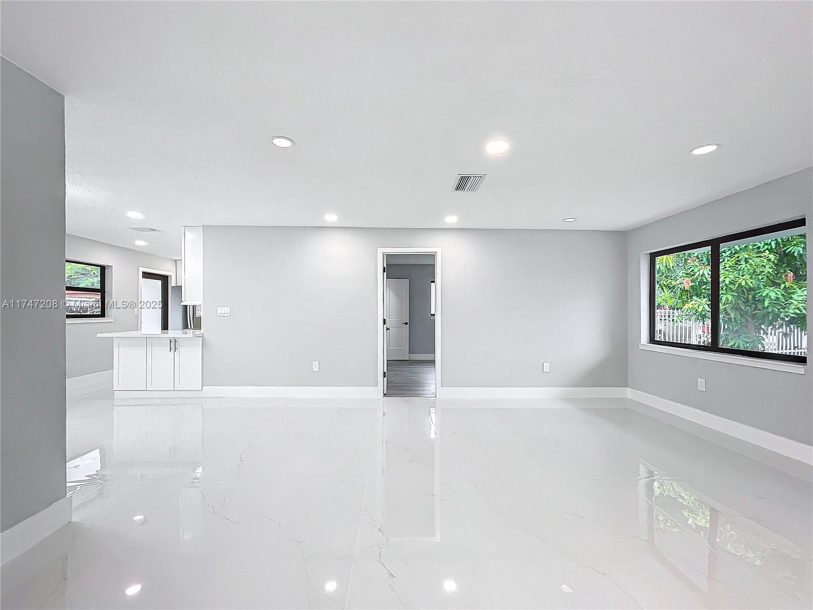 SEABOARD PARK - Residential