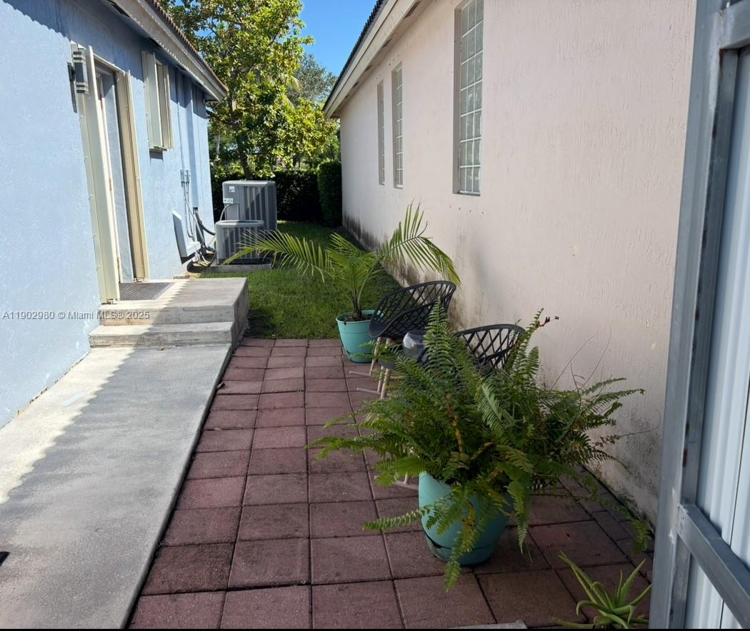 PARK LAKES SEC 4 - Residential Lease