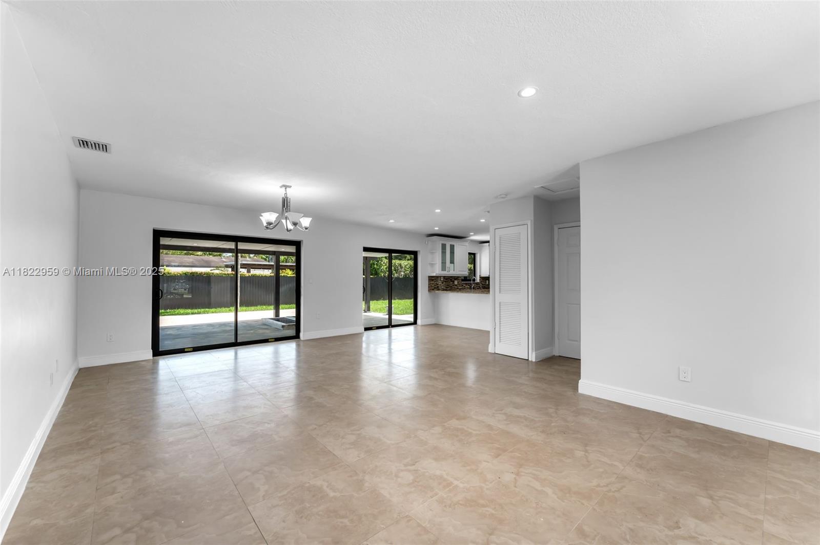 9140 SW 45th Ter