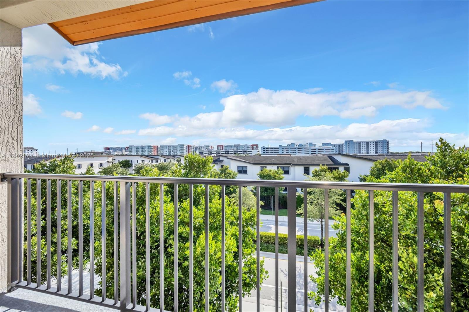 GRAND BAY SOUTH VILLAS - Residential