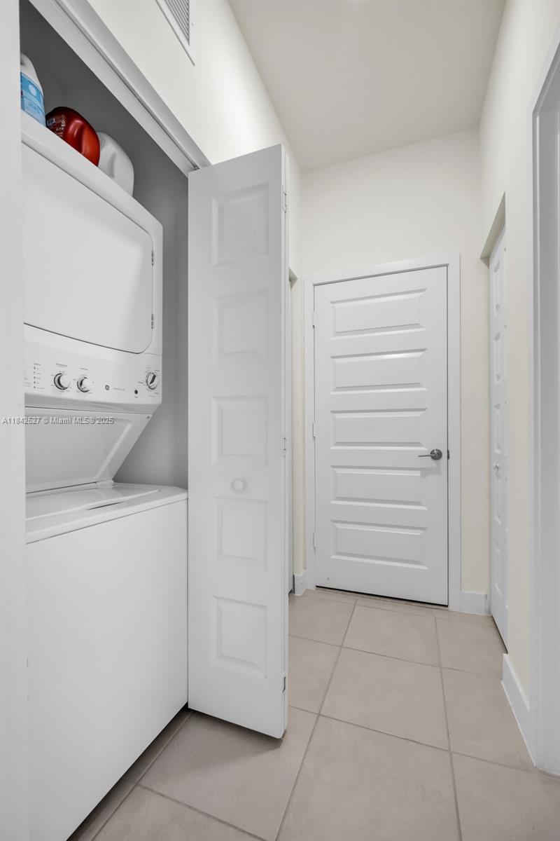 GRAND BAY SOUTH VILLAS - Residential