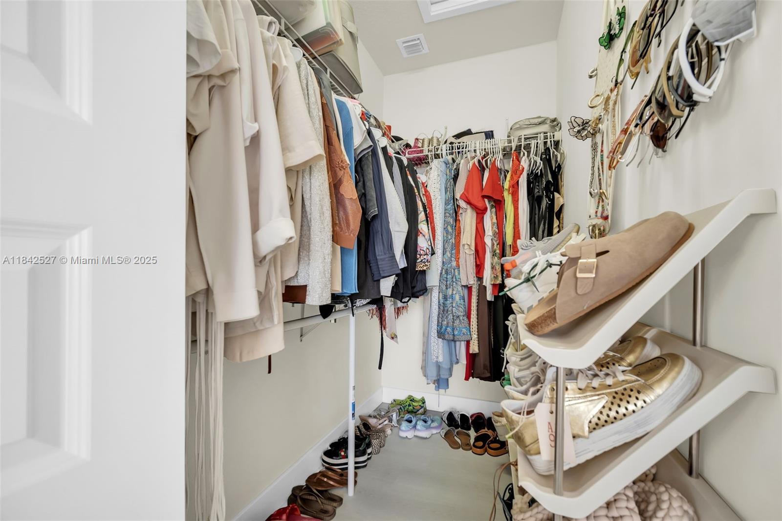 GRAND BAY SOUTH VILLAS - Residential