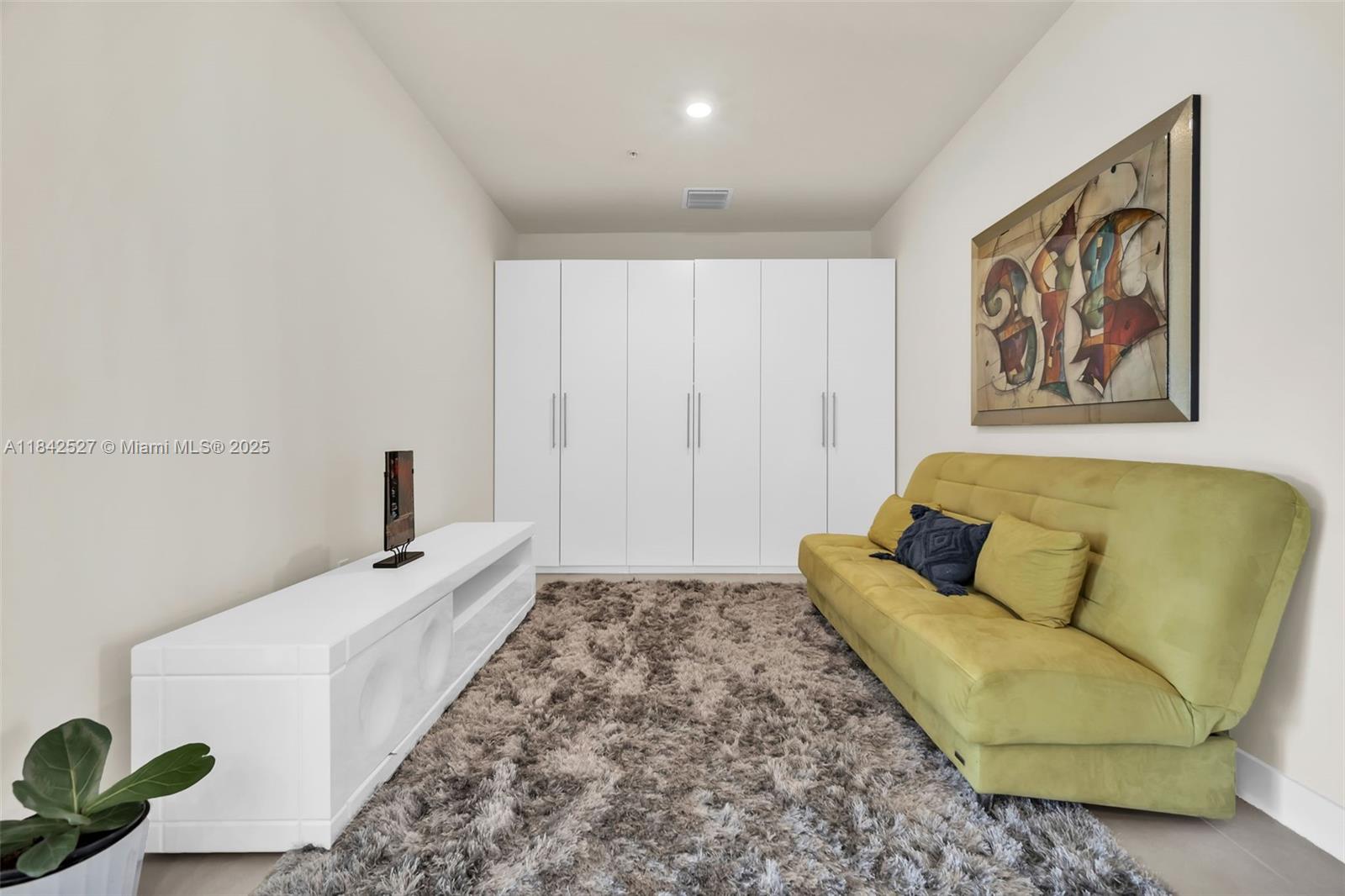 GRAND BAY SOUTH VILLAS - Residential