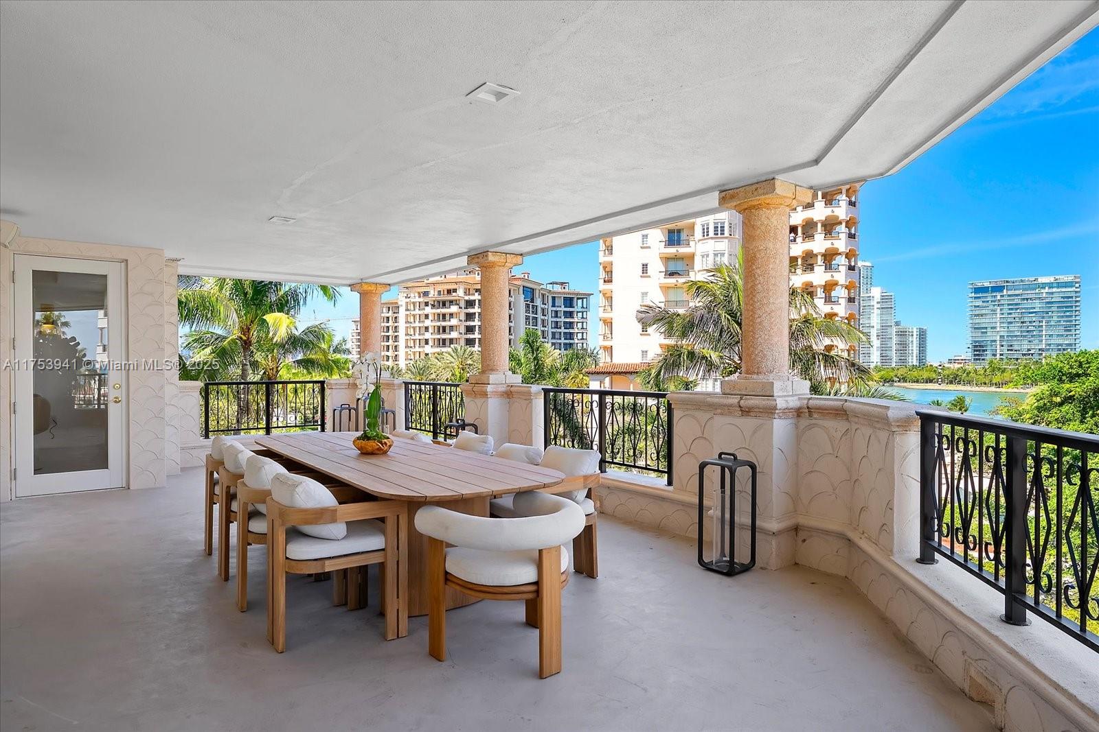 7400 OCEANSIDE AT FISHER - Residential