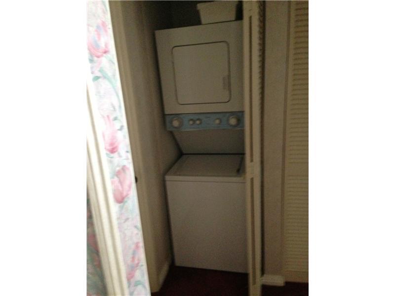 WINSTON TOWERS 600 CONDO - Residential Lease
