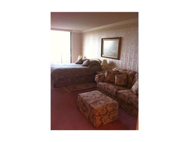 WINSTON TOWERS 600 CONDO - Residential Lease