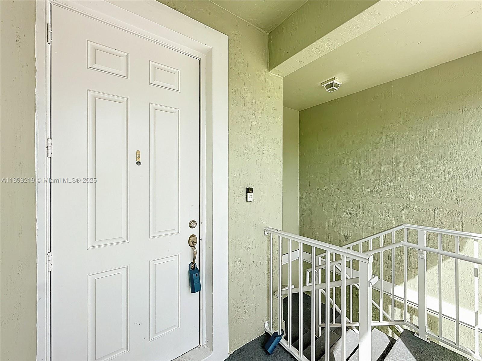 FIJI CONDO NO 3 - Residential