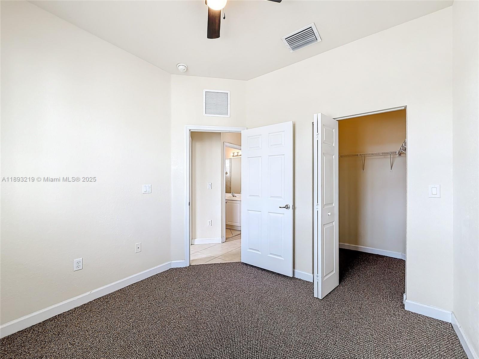 FIJI CONDO NO 3 - Residential