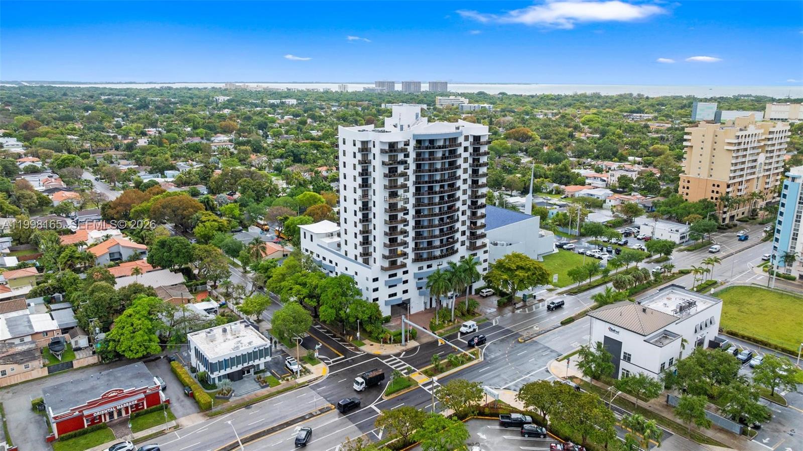 THE LUXOR RESIDENCES COND - Residential