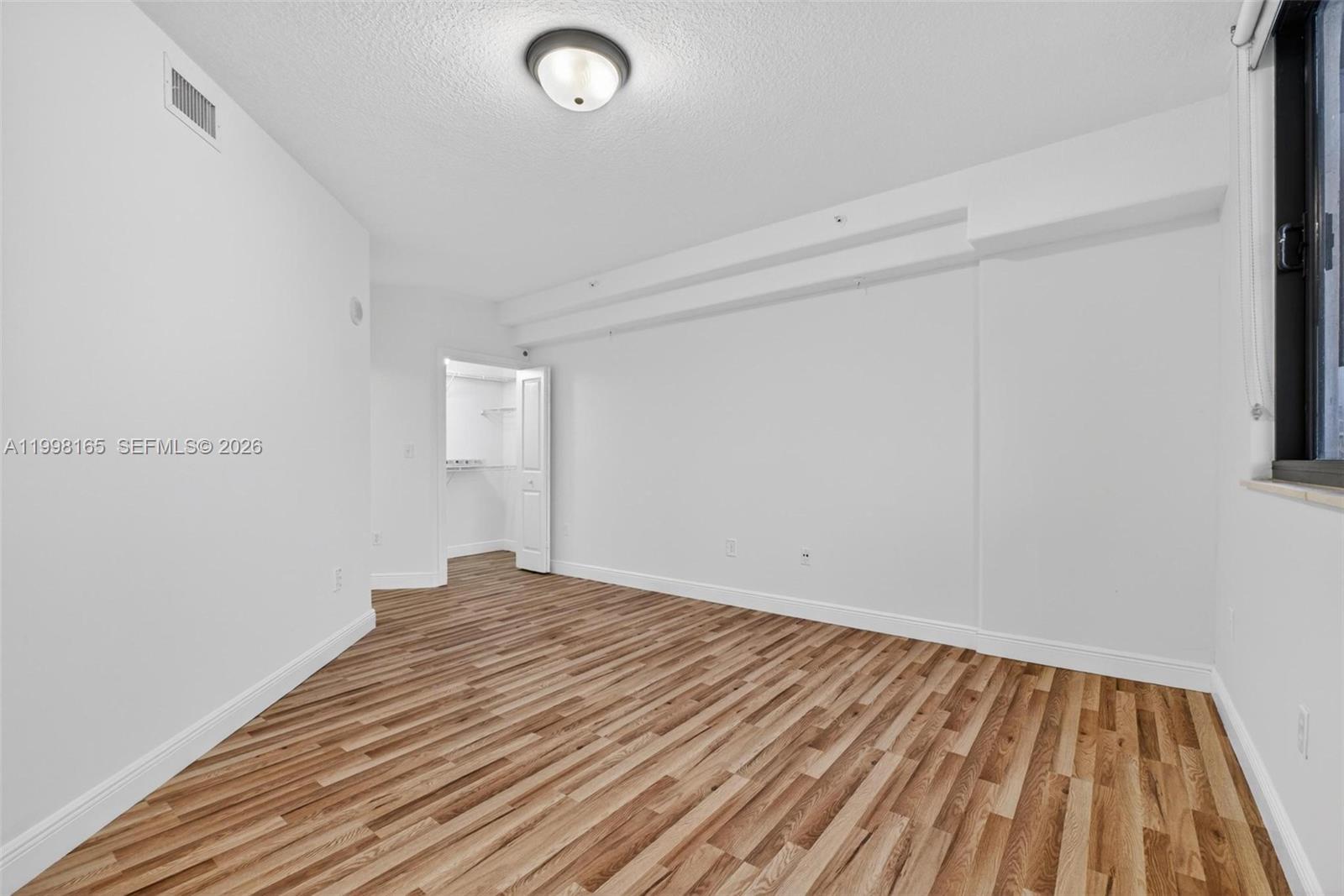 THE LUXOR RESIDENCES COND - Residential