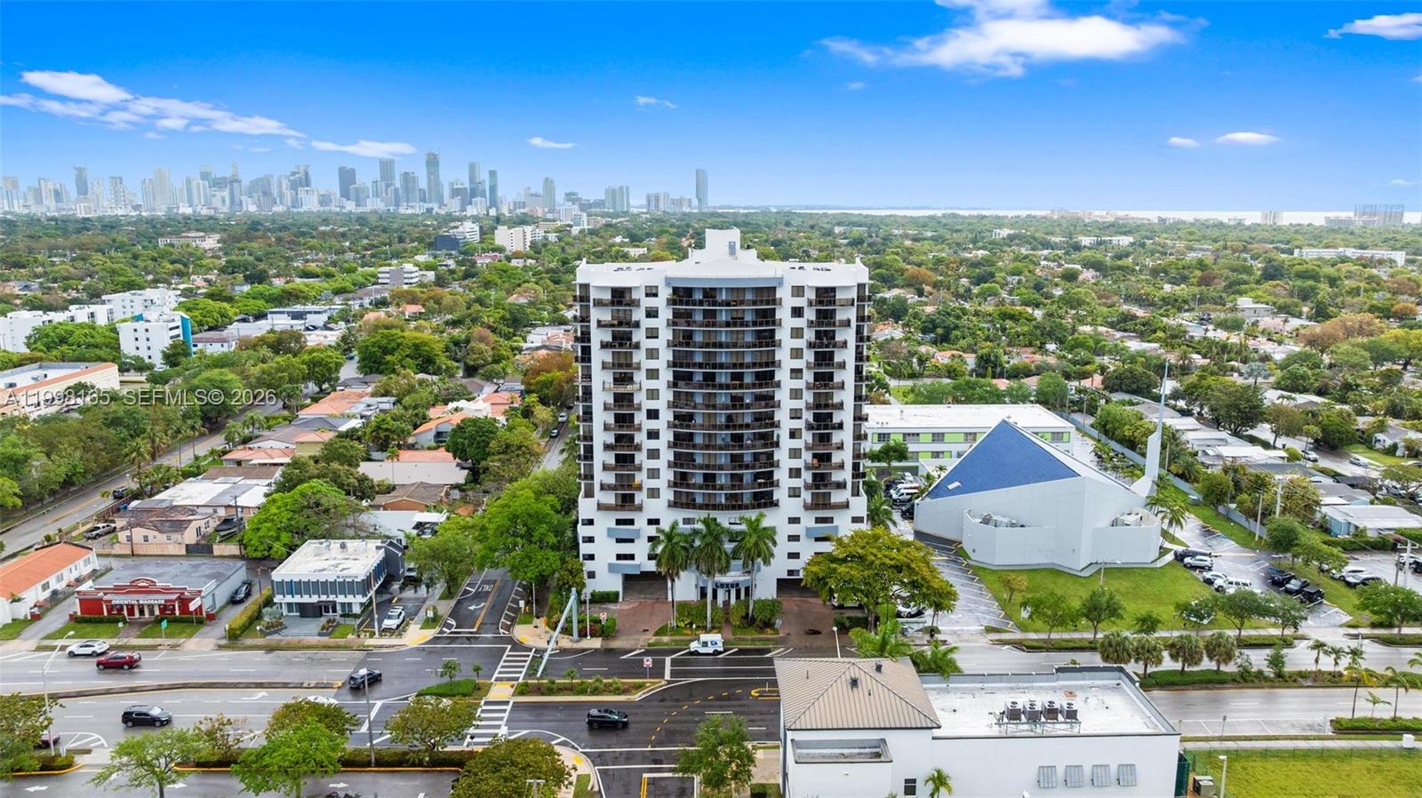 THE LUXOR RESIDENCES COND - Residential