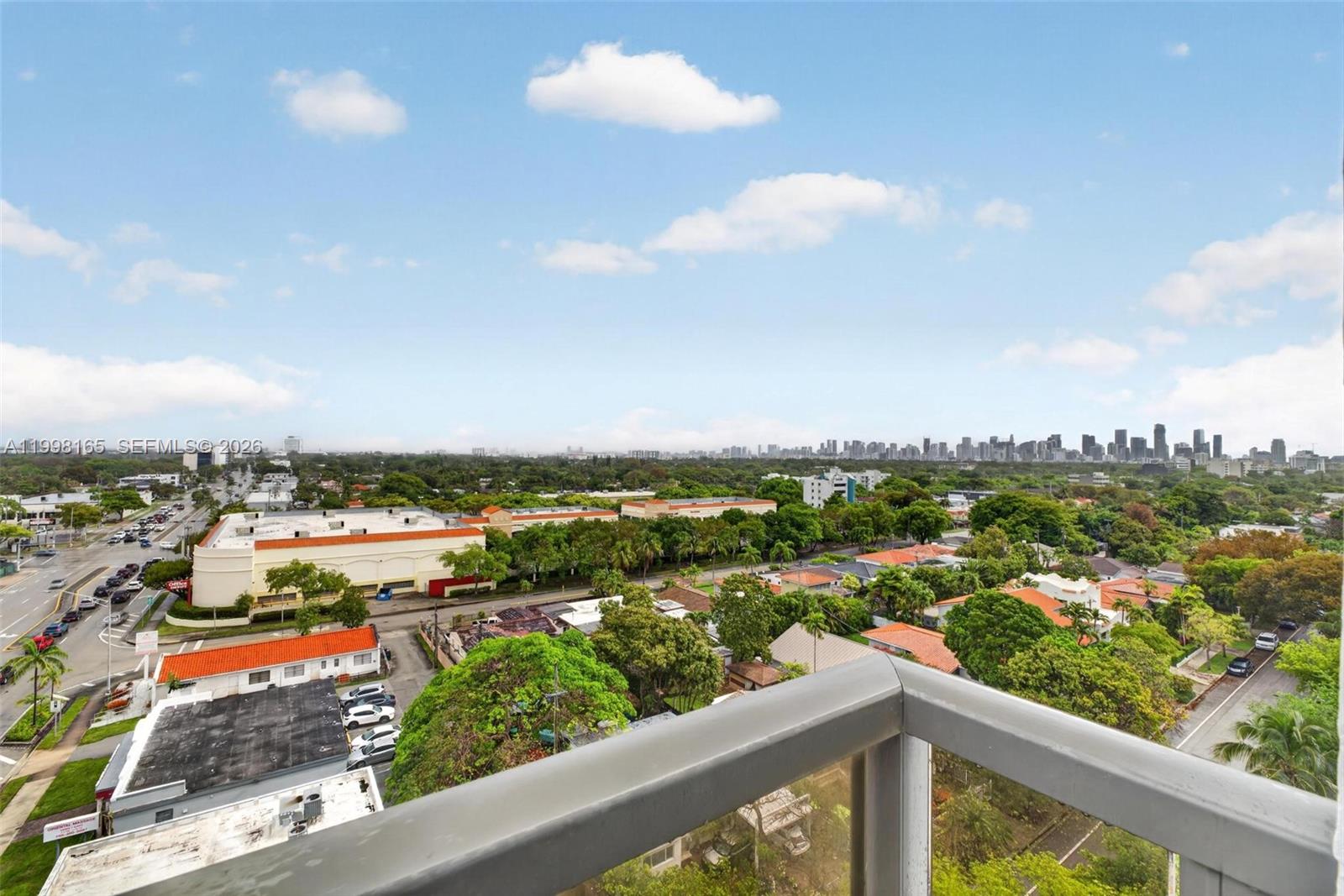 THE LUXOR RESIDENCES COND - Residential