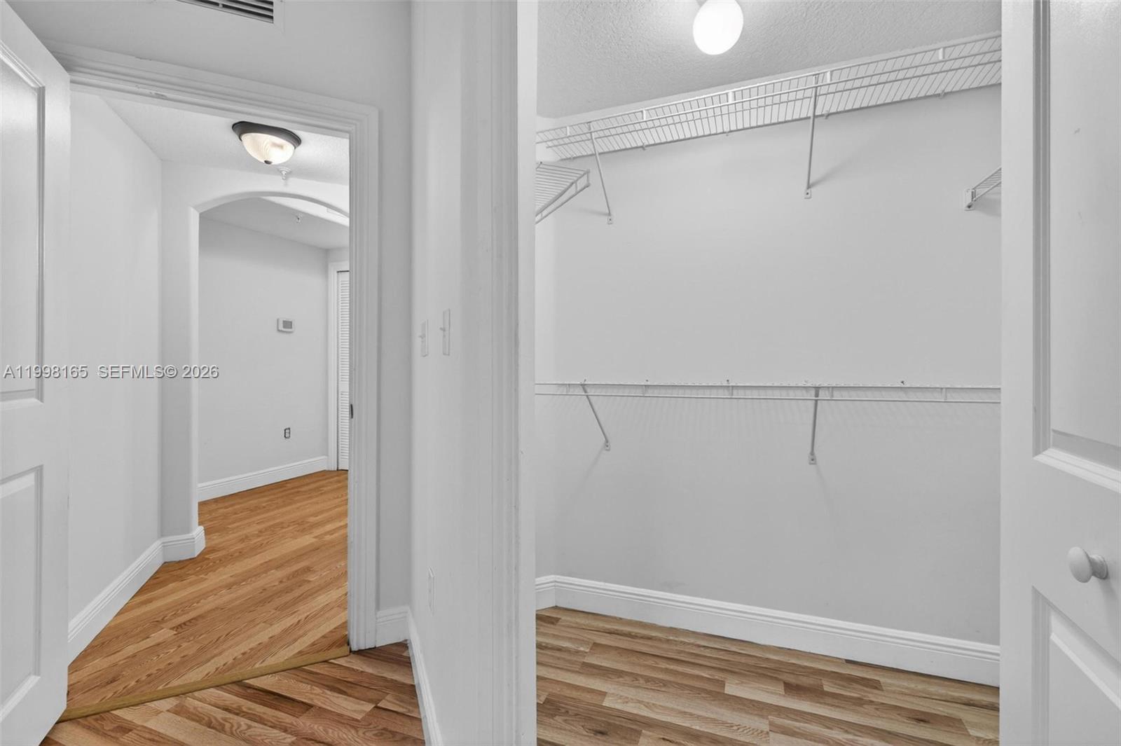 THE LUXOR RESIDENCES COND - Residential