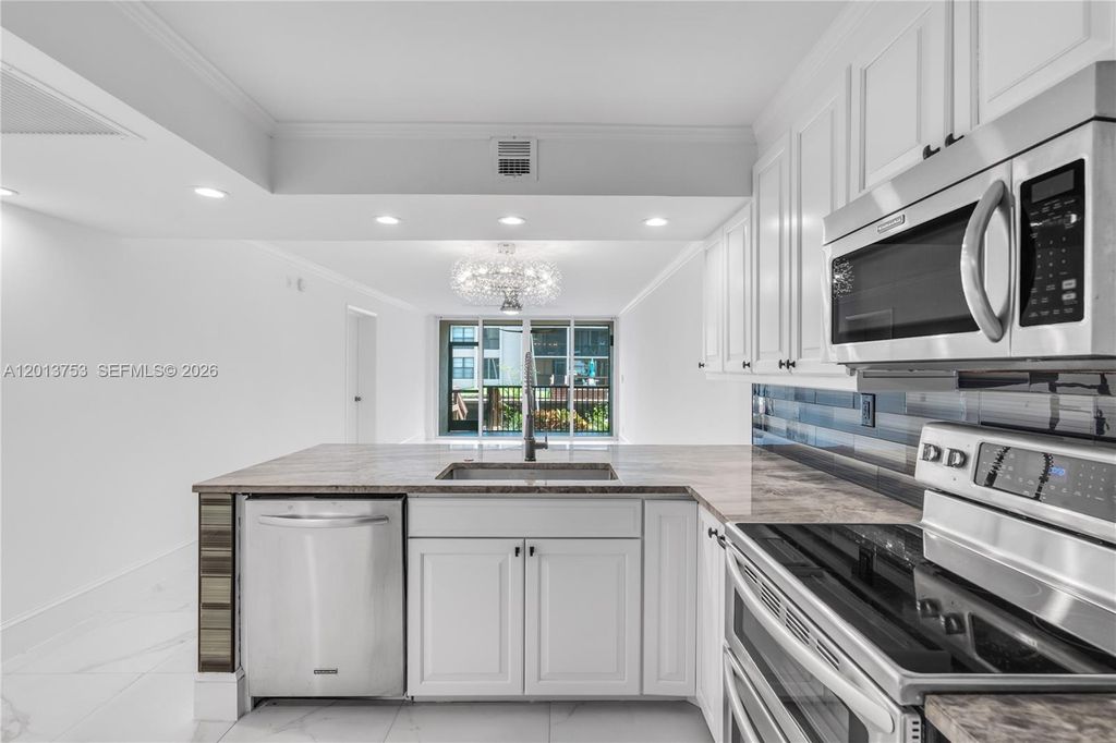 Photo of 12 Royal Palm Way #103, Boca Raton, FL 33432 (MLS # A12013753)