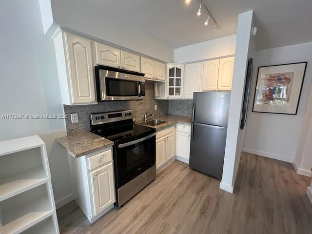 4228 N Ocean Dr 17