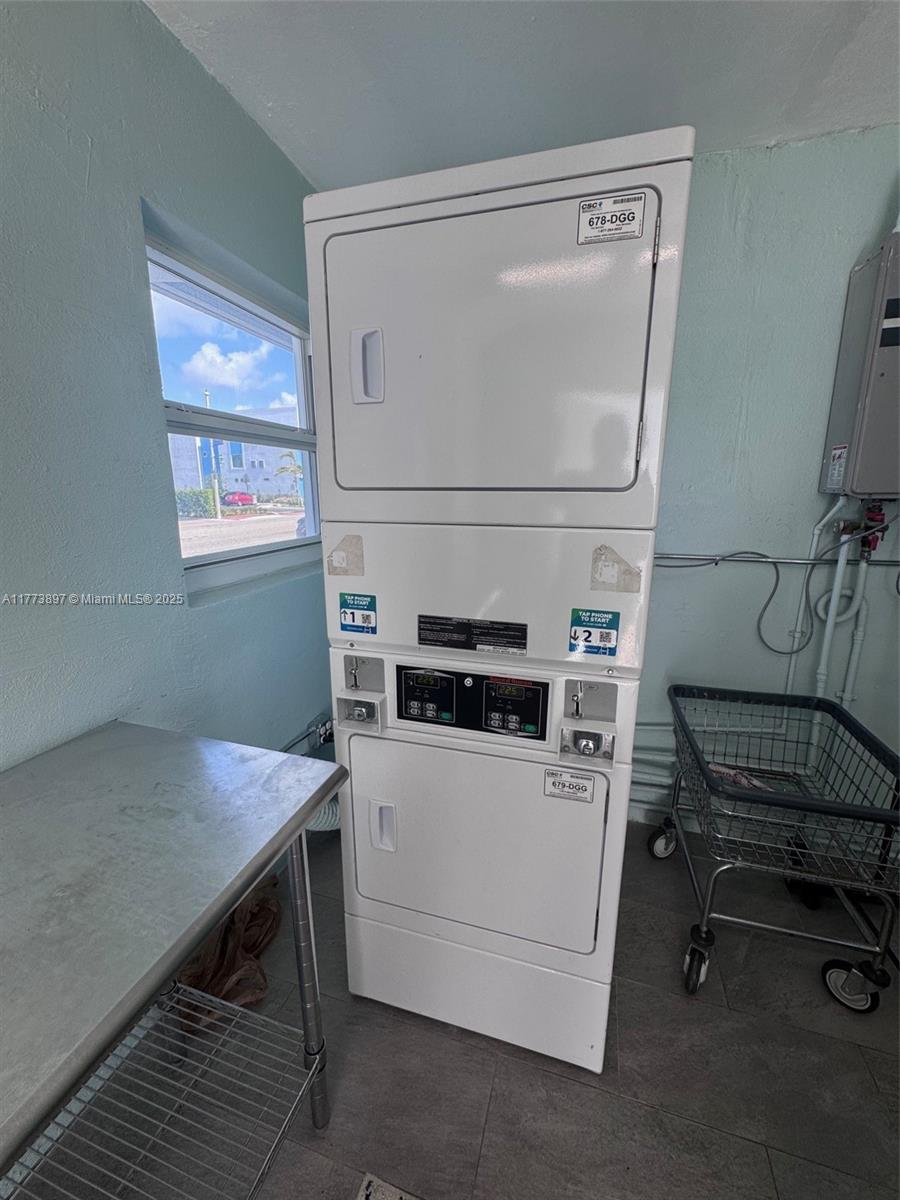 FRENCH LEAVE WEST CONDO - Residential