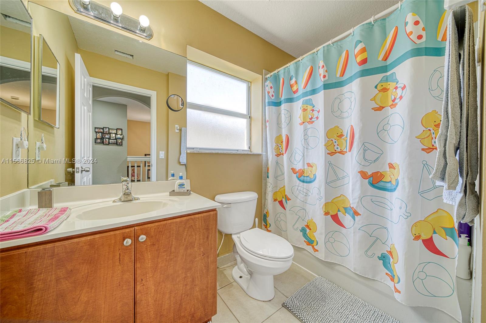 LAKES BY THE BAY JAY - Residential