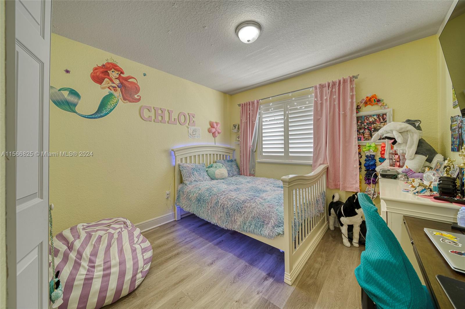 LAKES BY THE BAY JAY - Residential