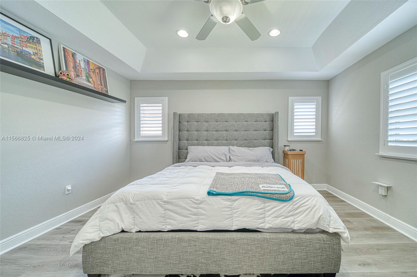 LAKES BY THE BAY JAY - Residential