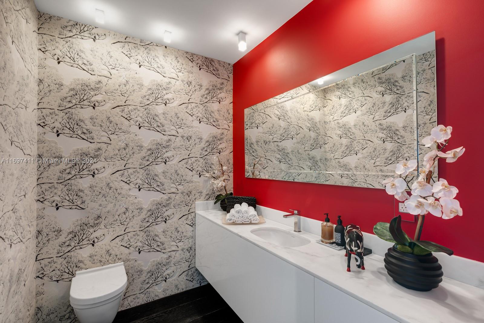 OCEANA BAL HARBOUR CONDO - Residential
