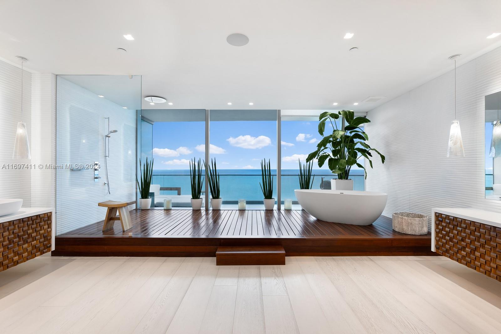 OCEANA BAL HARBOUR CONDO - Residential