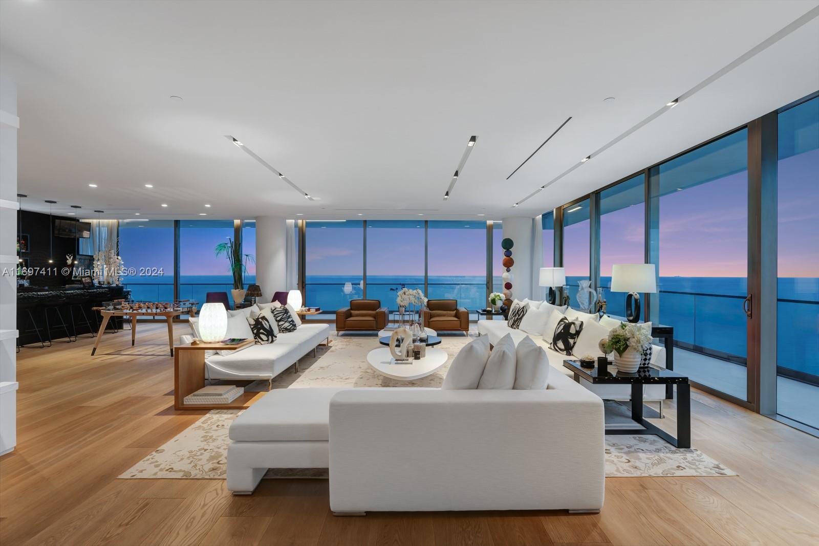 10201 Collins Ave 2601