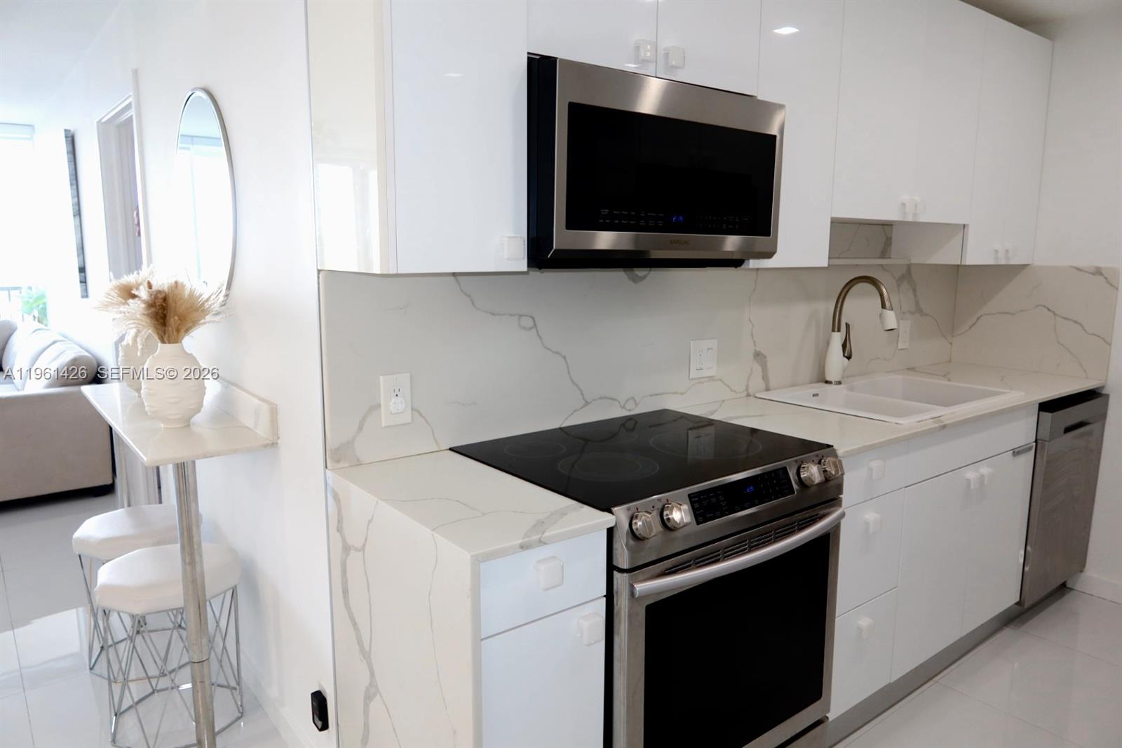 CORONADO CONDO TOWER I - Residential