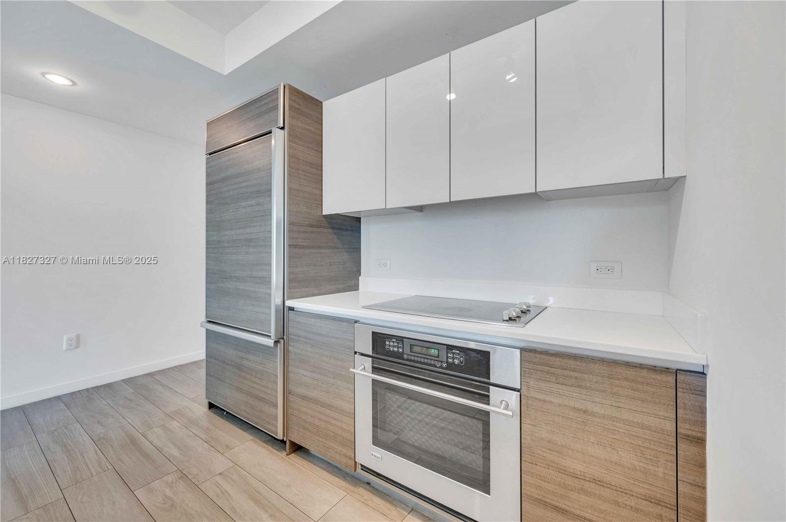 1100 S Miami Ave 2007