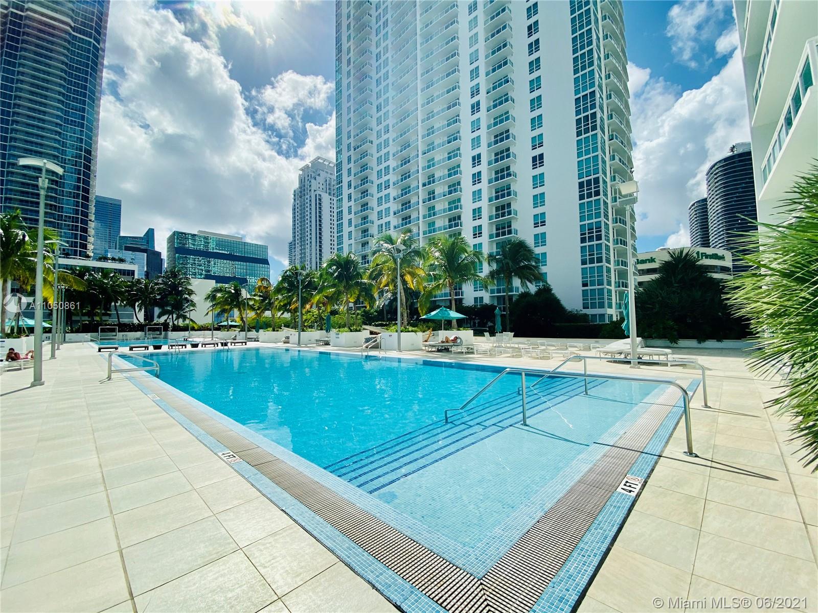 THE PLAZA 851 BRICKELL CO - Residential
