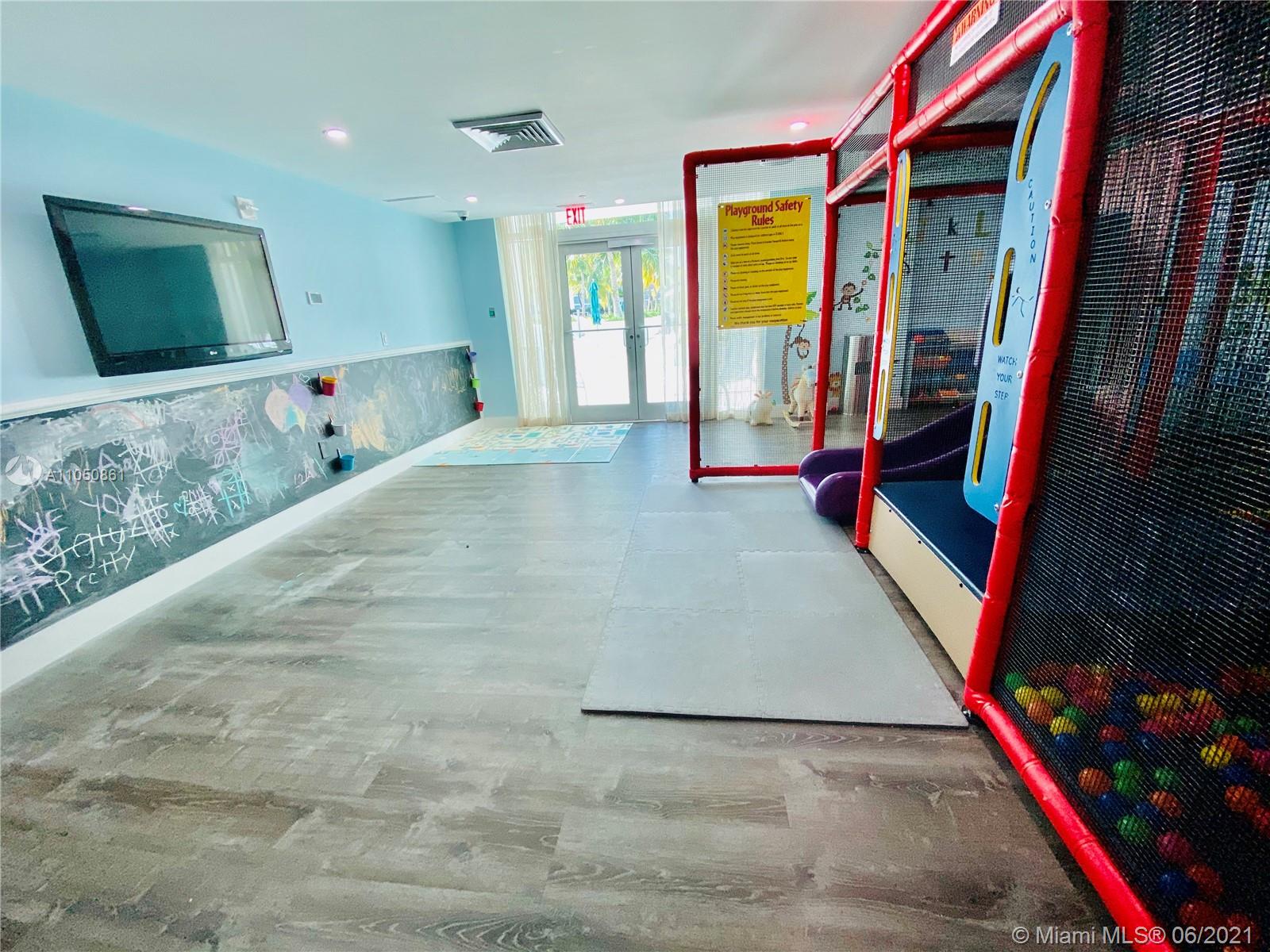 THE PLAZA 851 BRICKELL CO - Residential