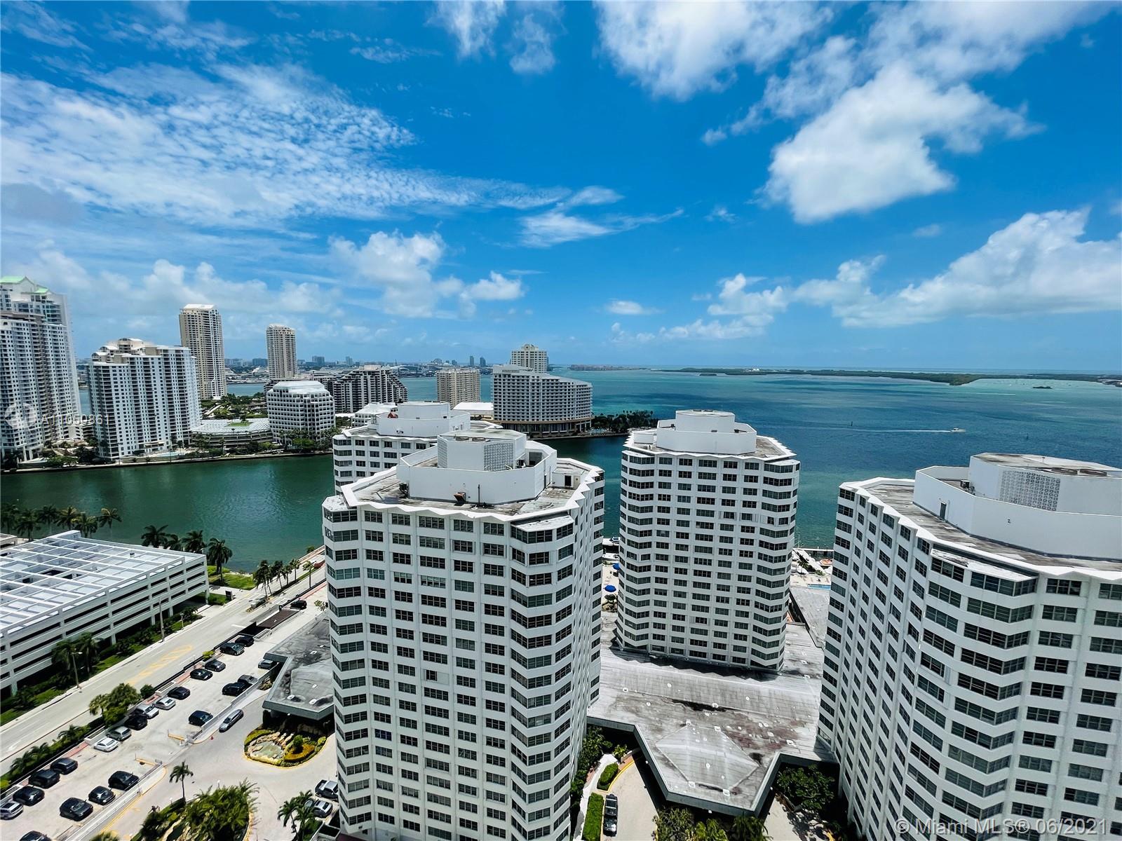 THE PLAZA 851 BRICKELL CO - Residential