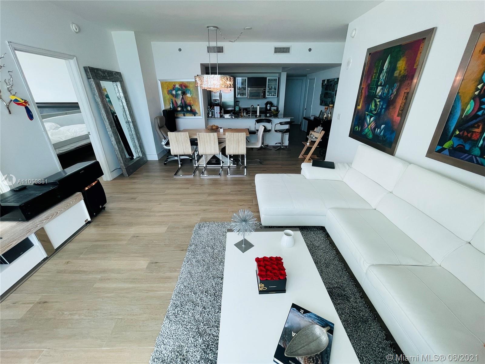 THE PLAZA 851 BRICKELL CO - Residential