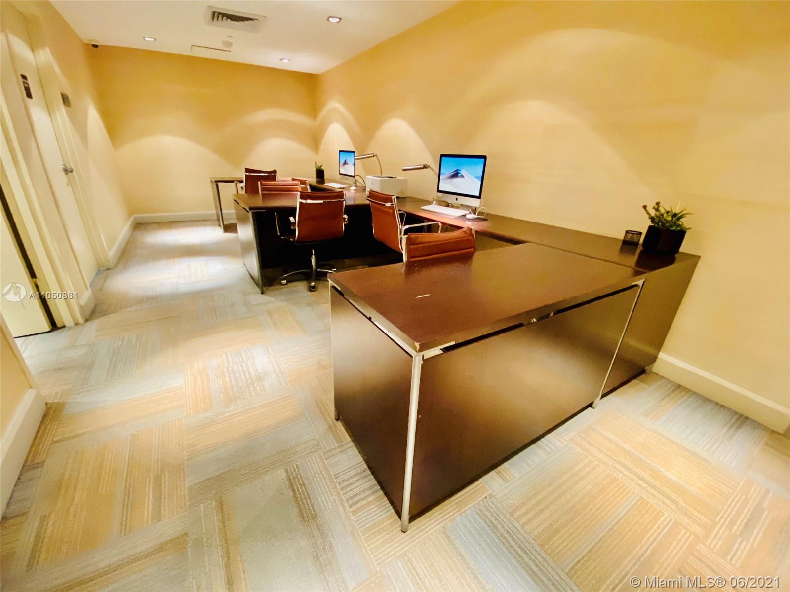 THE PLAZA 851 BRICKELL CO - Residential