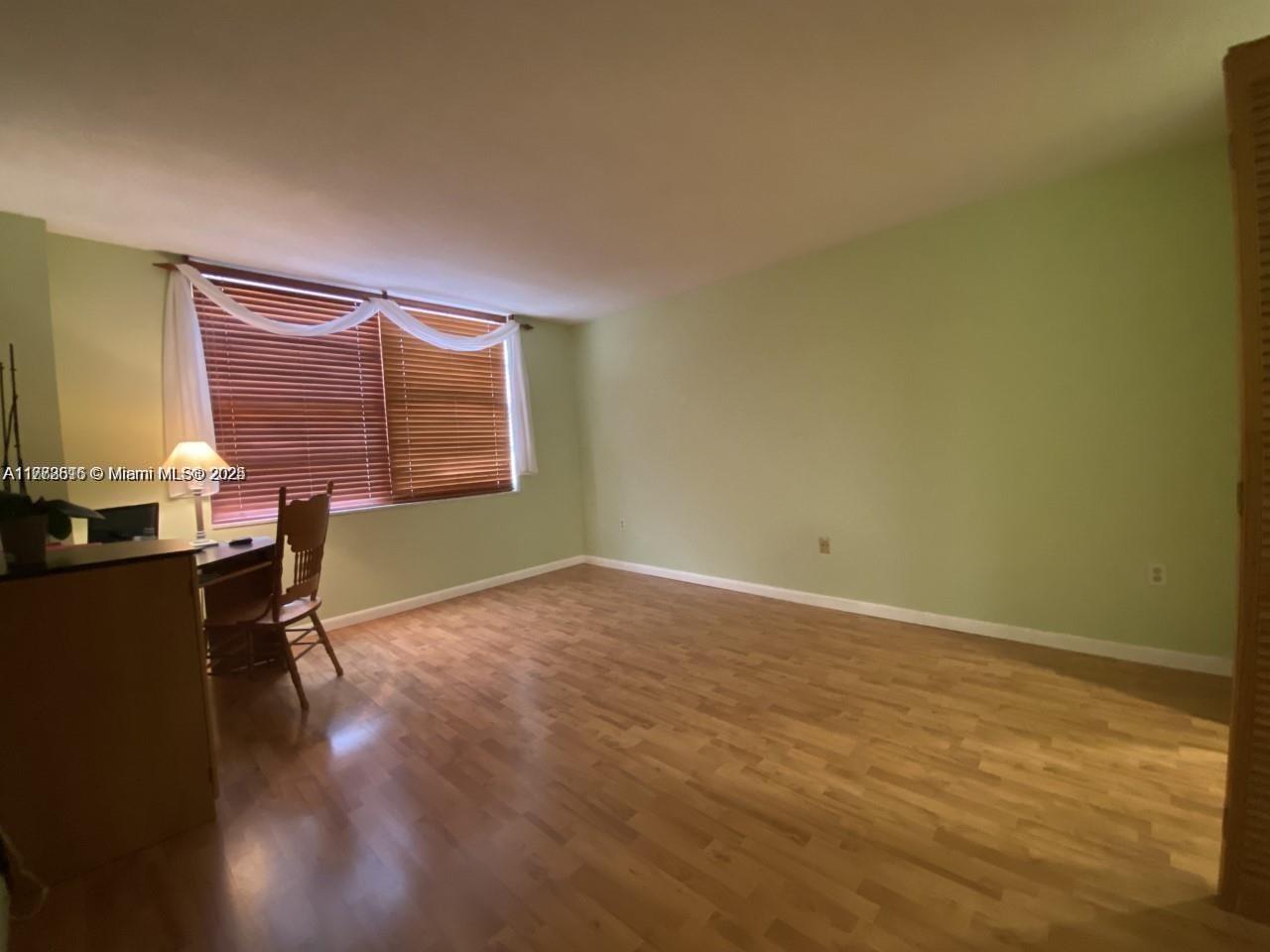 COMMODORE PLAZA CONDO - Residential