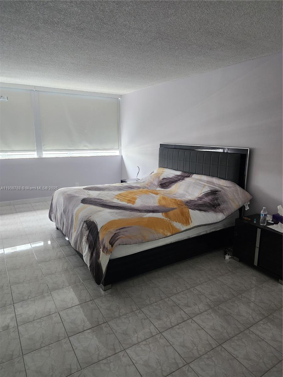 LA MER ESTATES EAST CONDO - Residential Lease