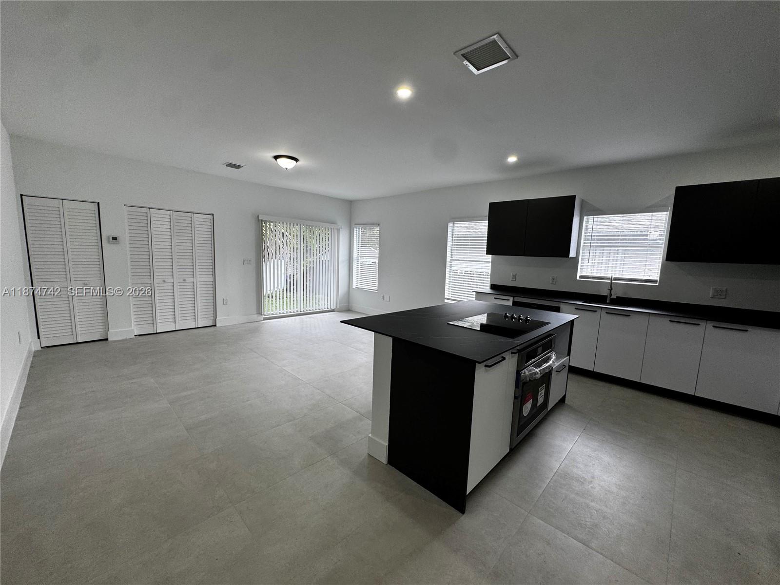 FRANKLIN PARK - Residential