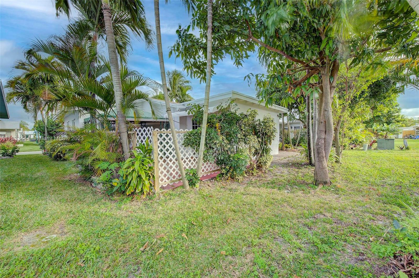 MAINLANDS OF TAMARAC LAKE - Residential