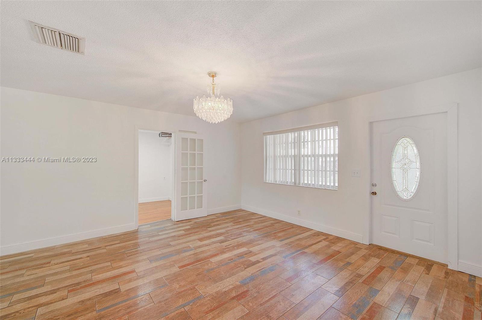 MAINLANDS OF TAMARAC LAKE - Residential