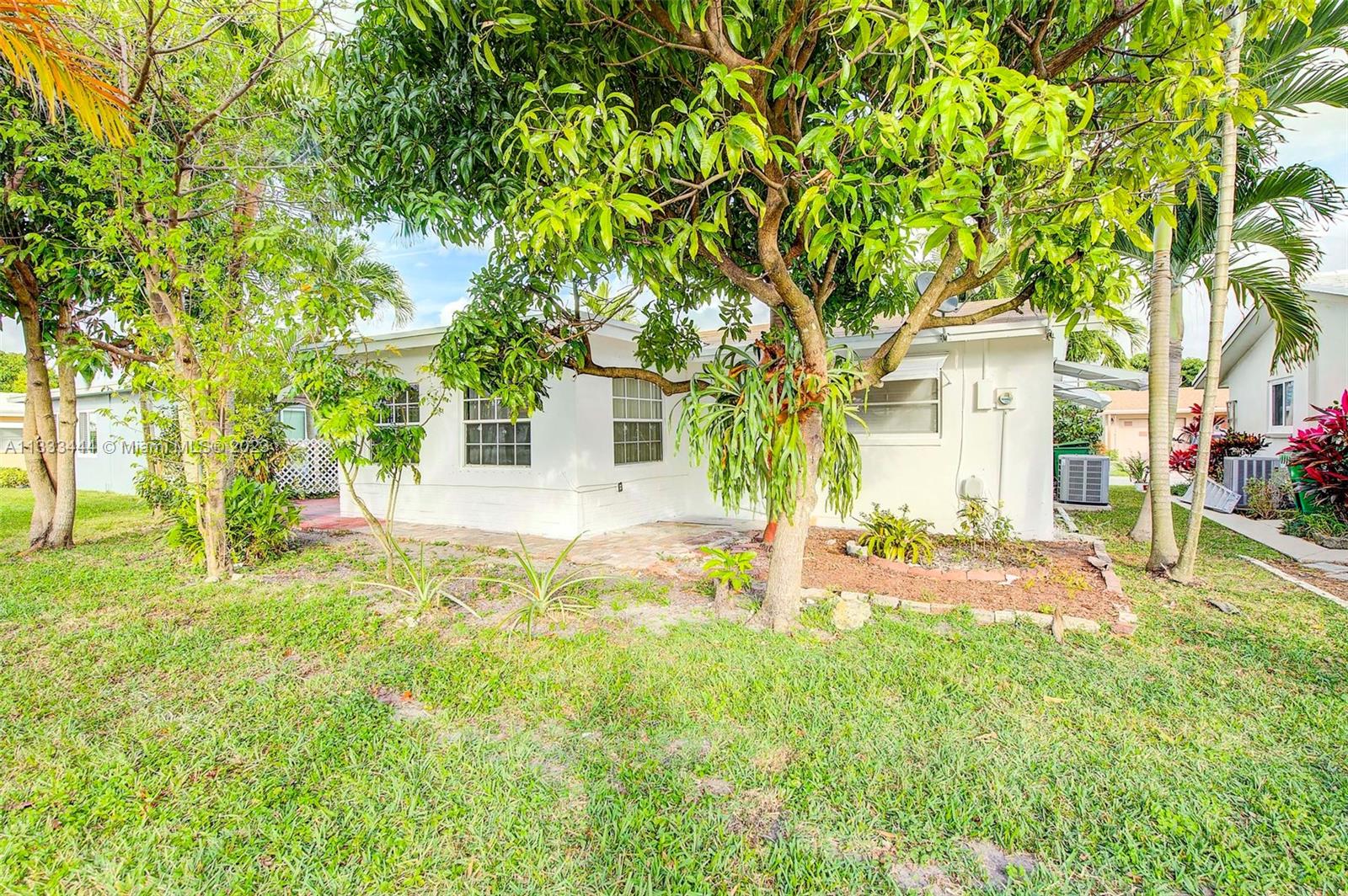 MAINLANDS OF TAMARAC LAKE - Residential