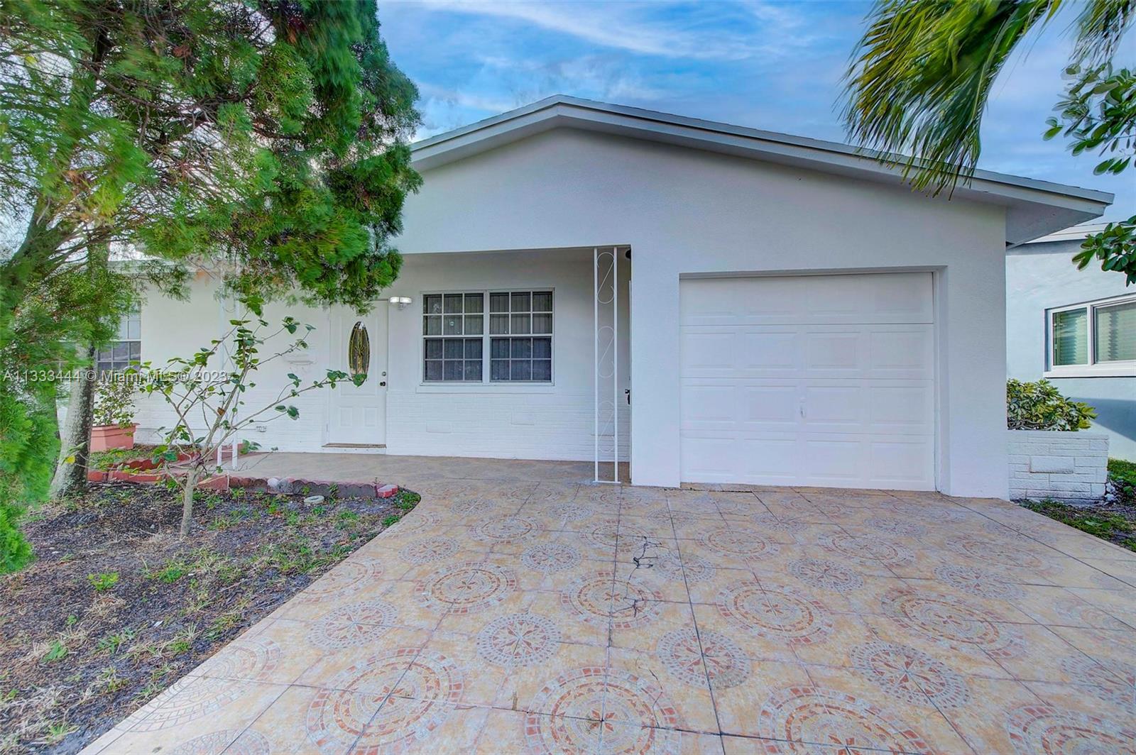 MAINLANDS OF TAMARAC LAKE - Residential