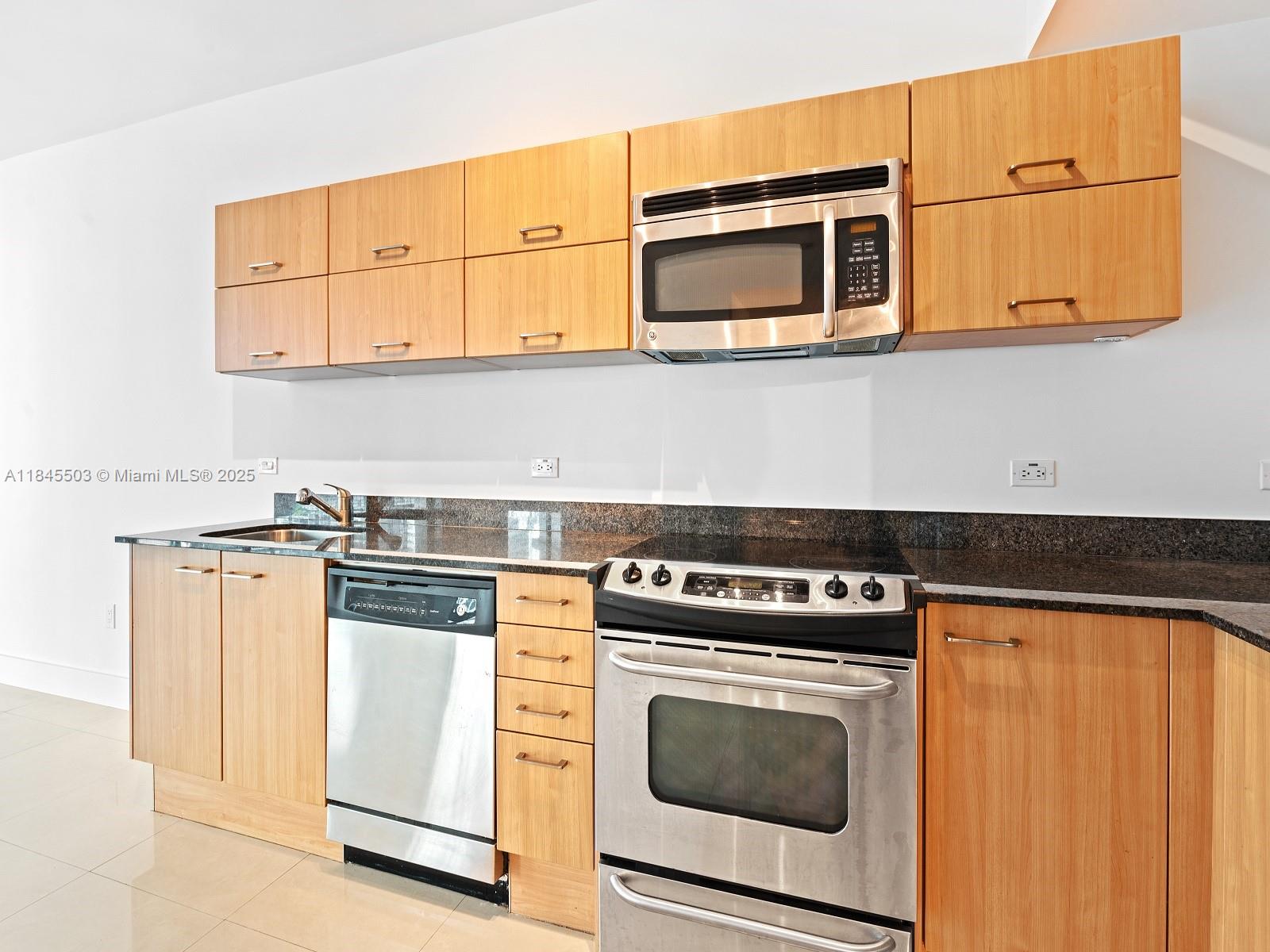 350 S MIAMI AVE 1610