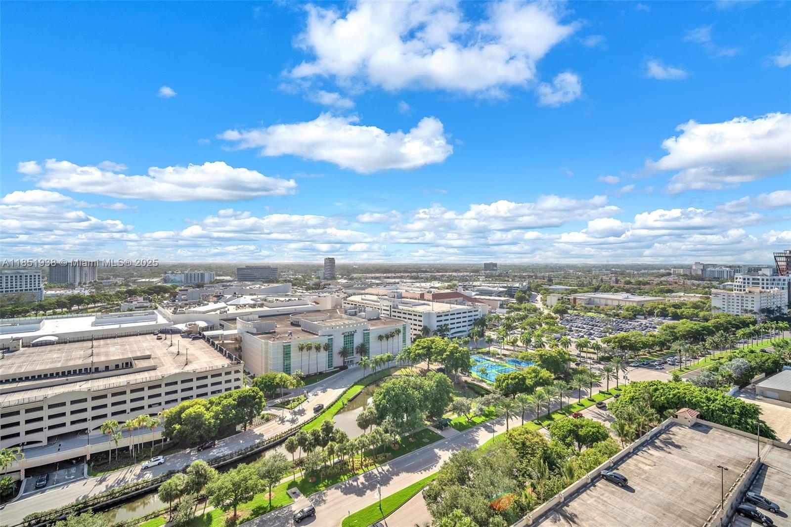 TURNBERRY ON THE GREEN - Residential