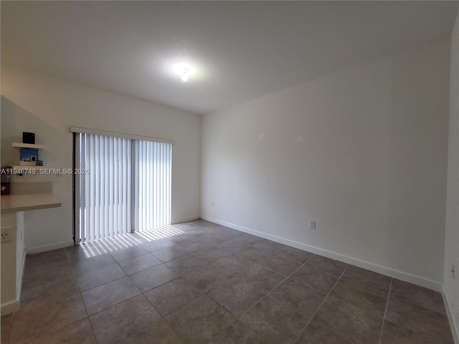 COCO PALM VILLAS - Residential