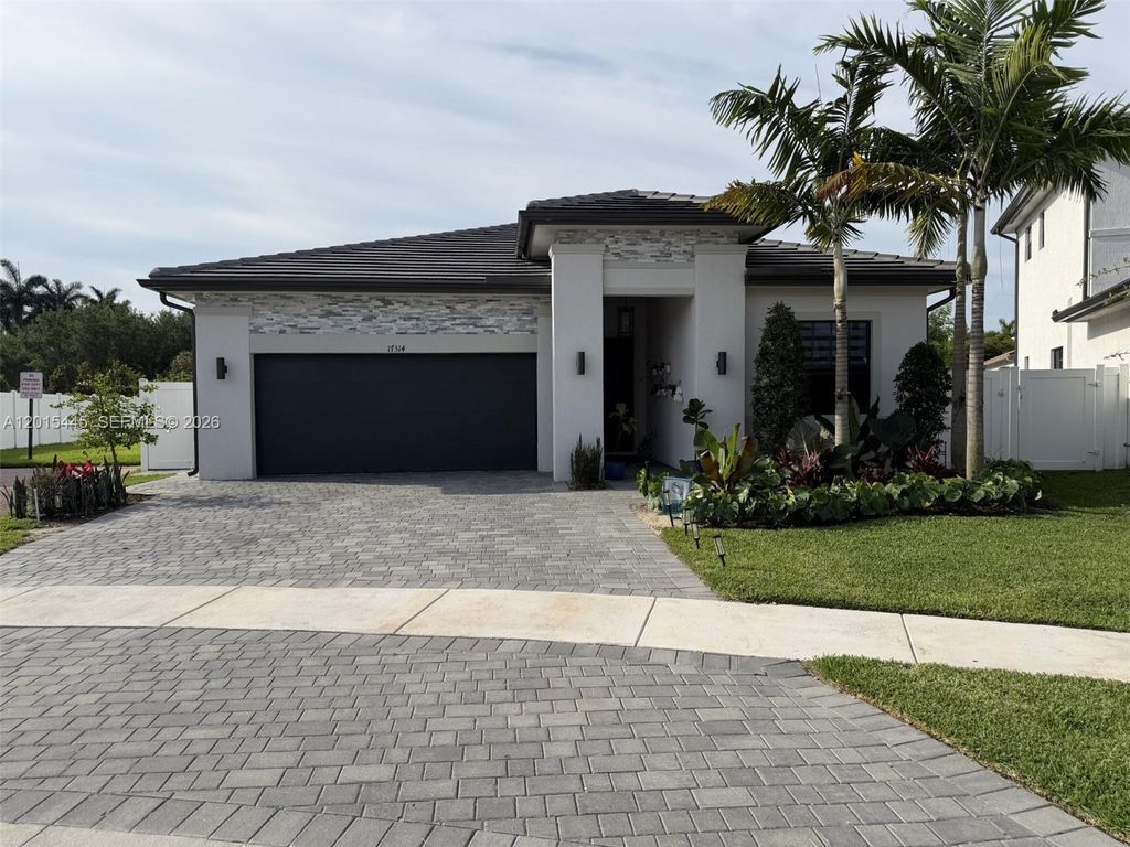 Photo of 17314 SW 46th St, Miramar, FL 33029 (MLS # A12015445)