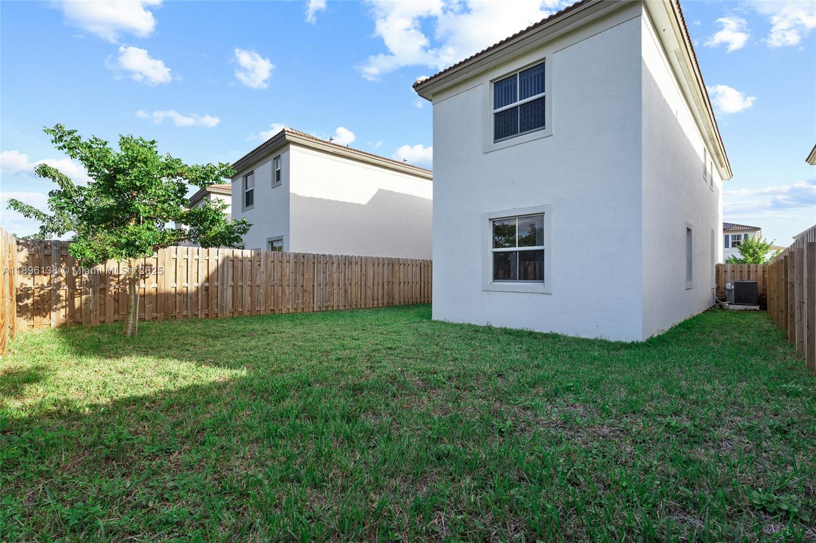 GOLF PARK SEC 1 Westview - Residential