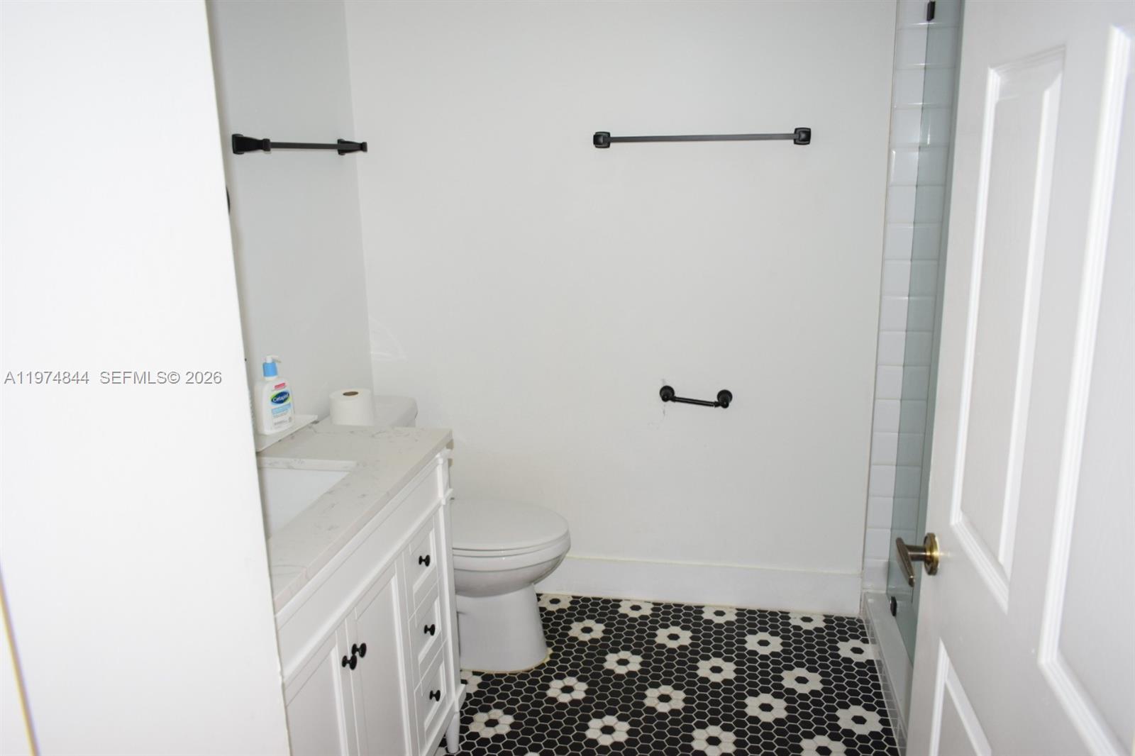 DORAL COVE - Residential Lease