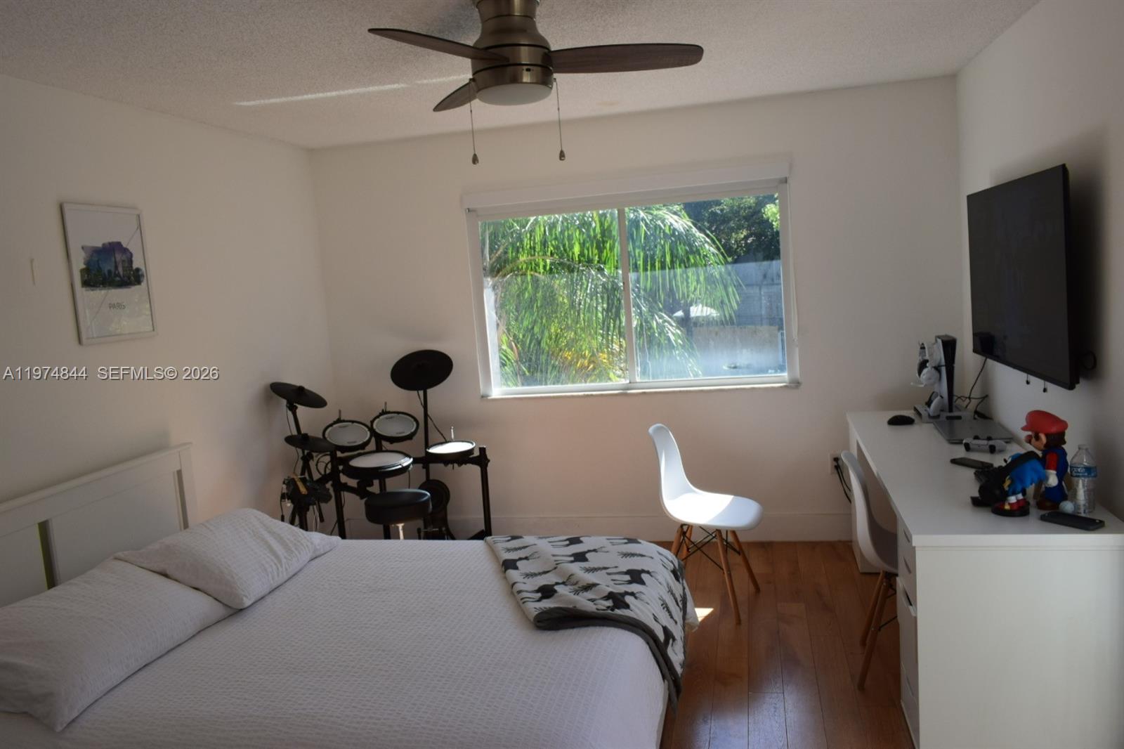 DORAL COVE - Residential Lease